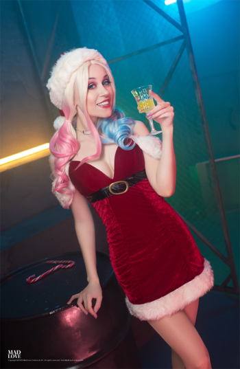 Christmas Harley Cosplay