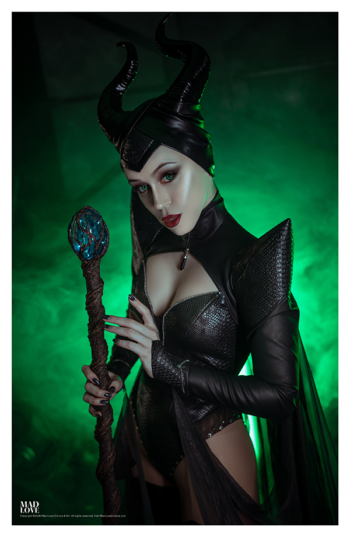 Malificient Cosplay