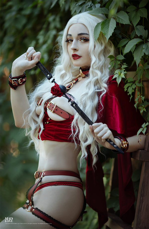 DH010a Red Riding Hood Cosplay
