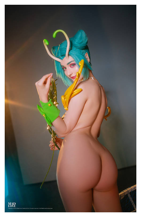 DH029d Mantis Cosplay - Image 4
